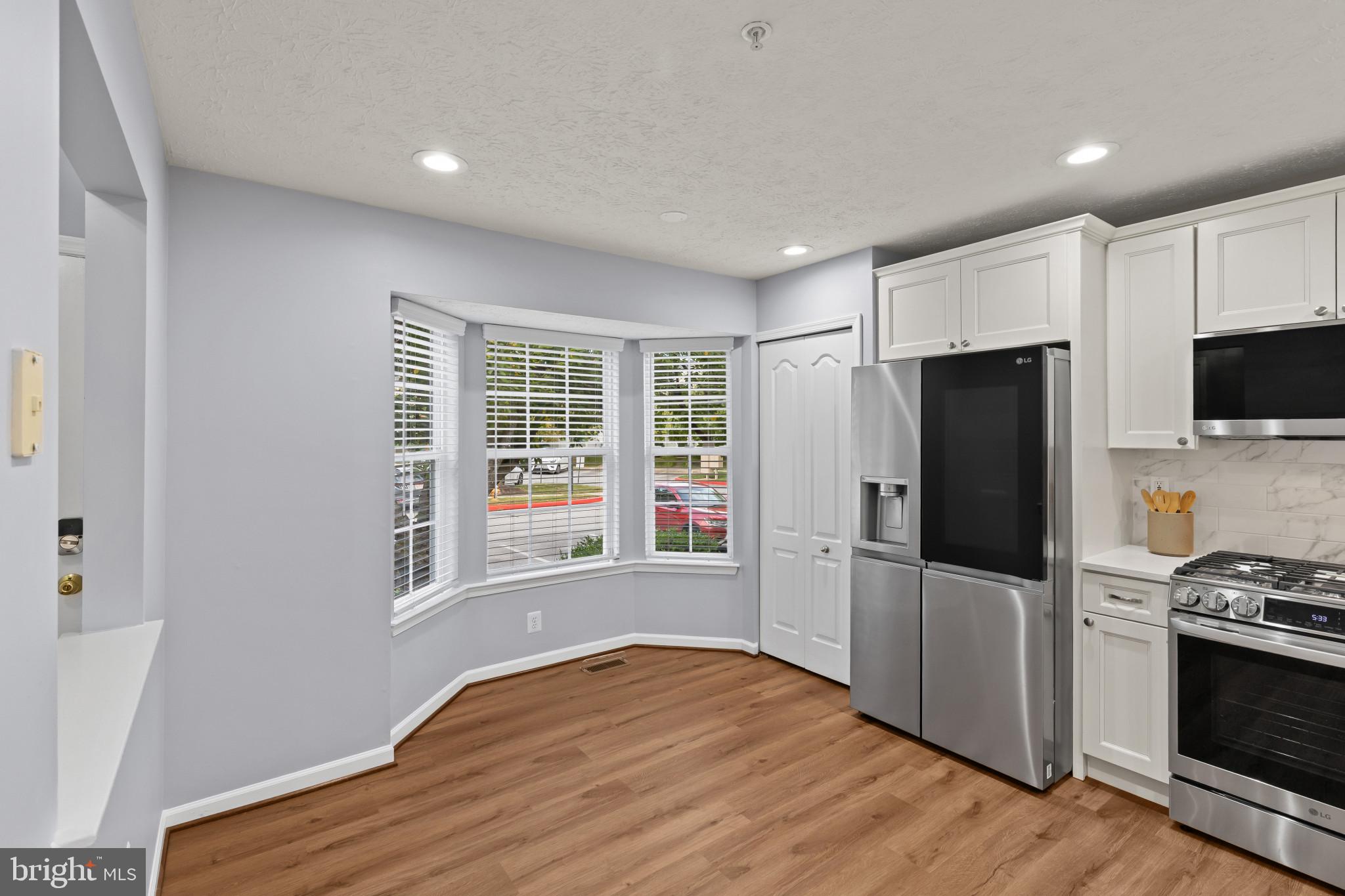 3317 HOLLOW COURT
