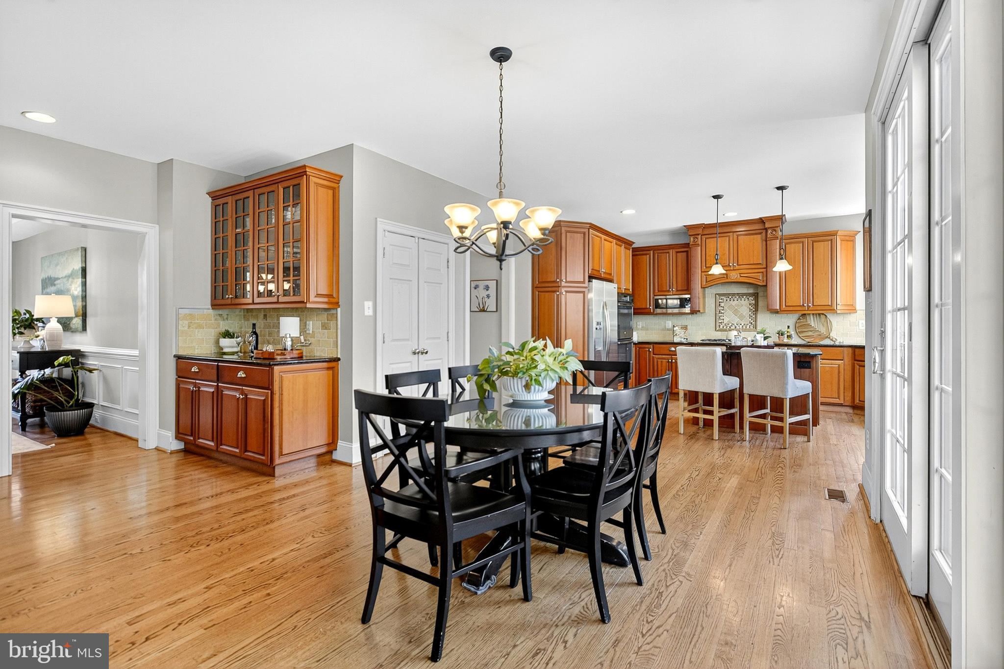 CHERRY CREEK - Residential