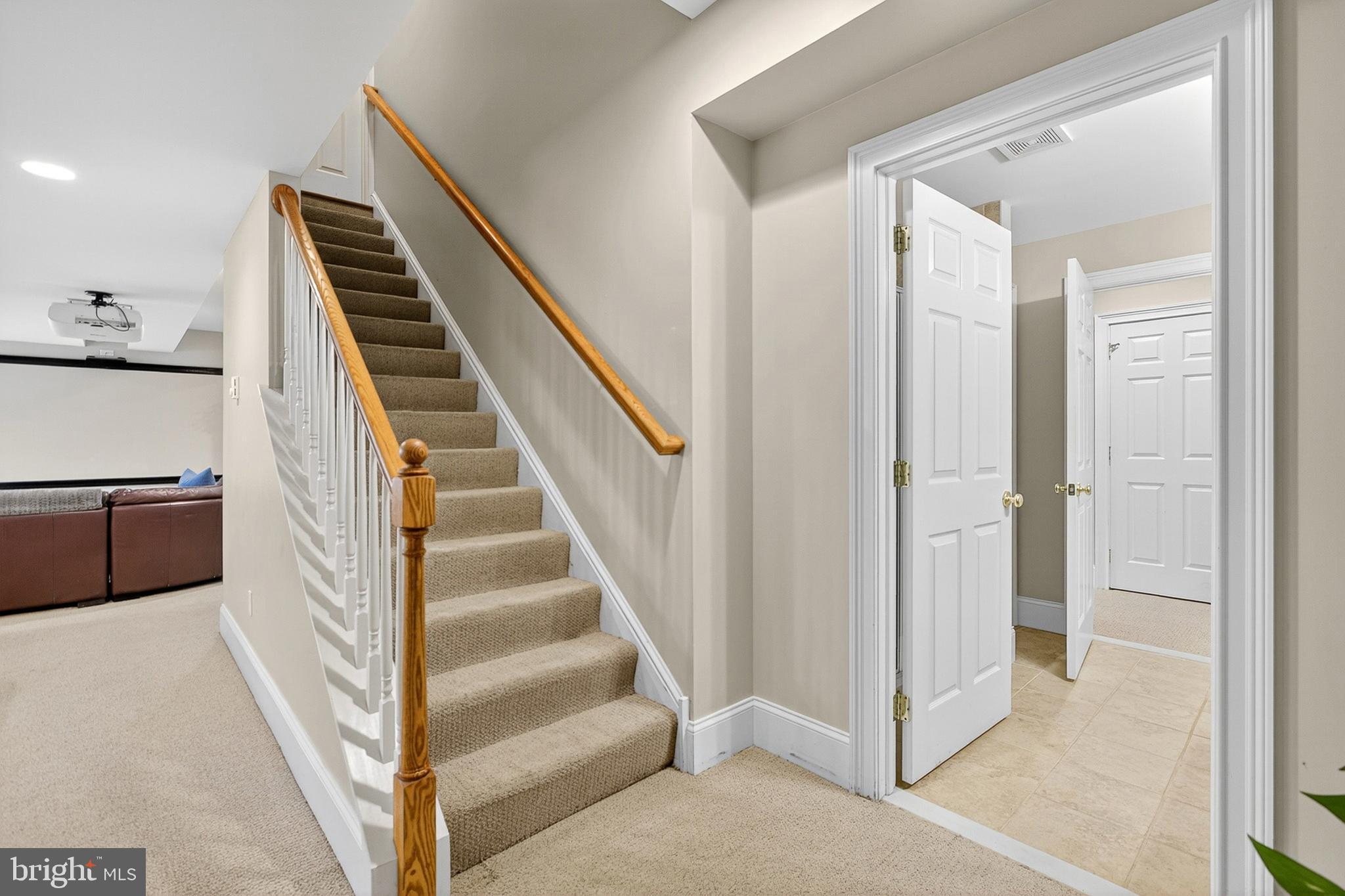 CHERRY CREEK - Residential