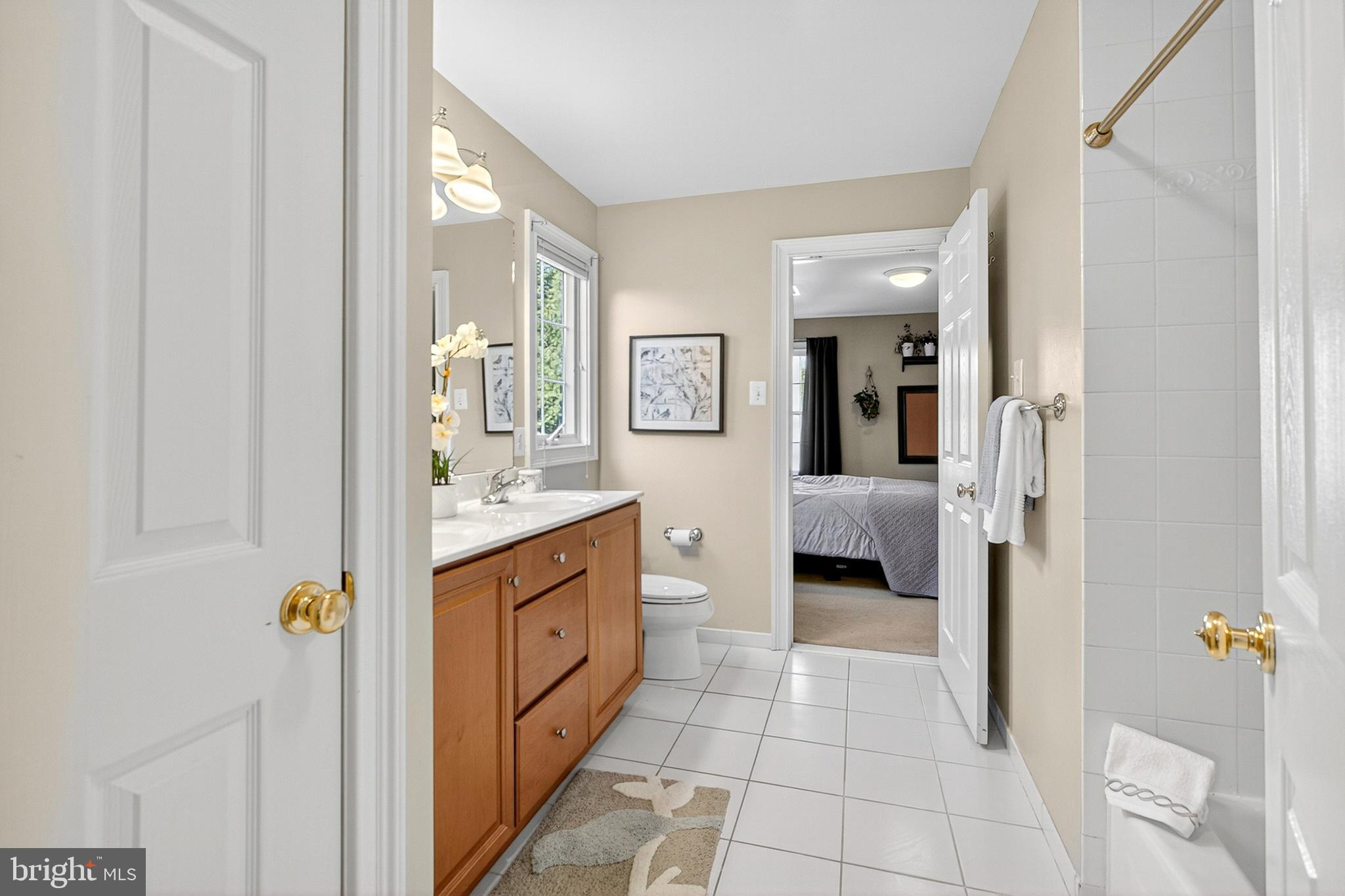 CHERRY CREEK - Residential