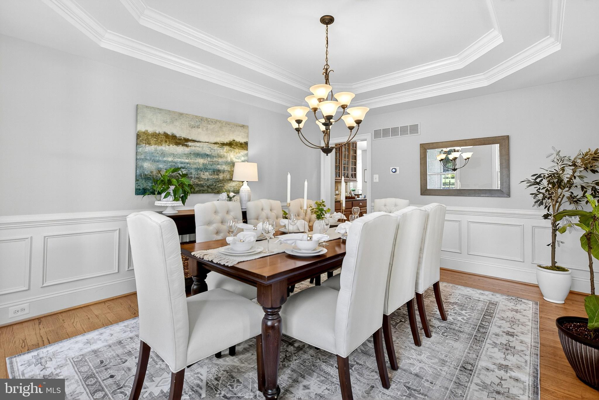 CHERRY CREEK - Residential