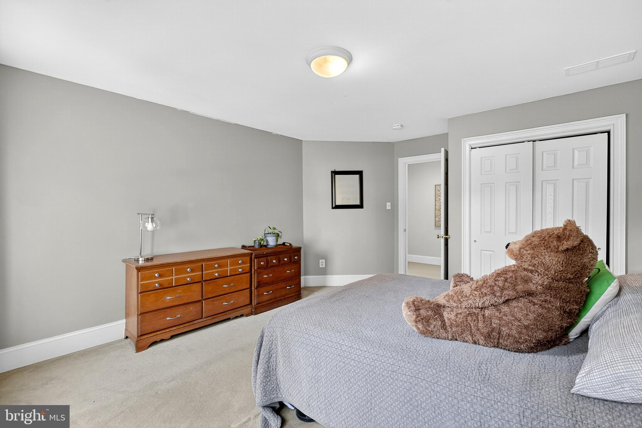 CHERRY CREEK - Residential