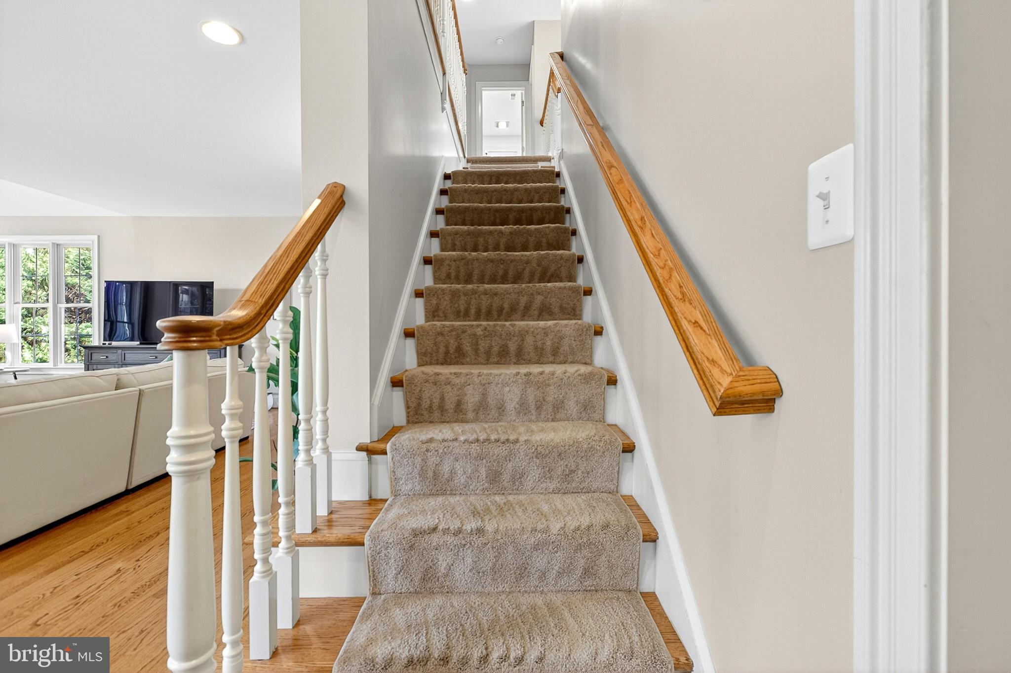 CHERRY CREEK - Residential