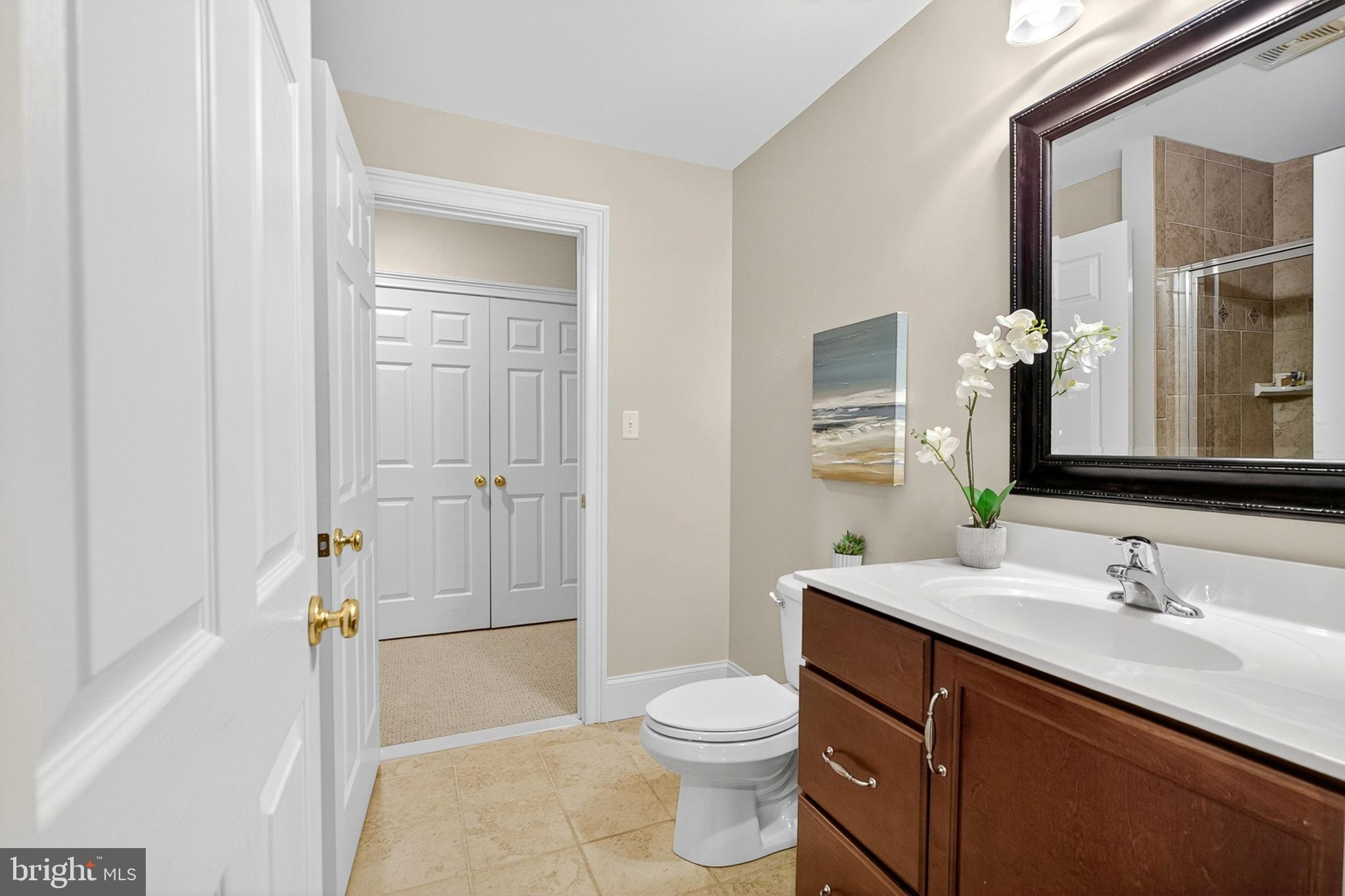 CHERRY CREEK - Residential