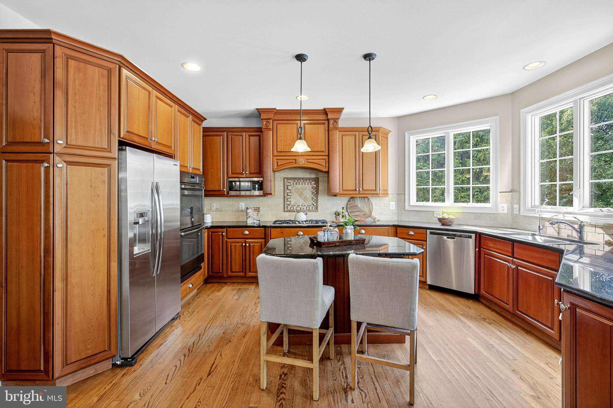 CHERRY CREEK - Residential