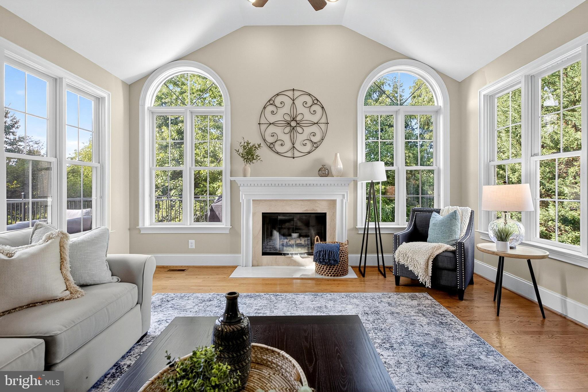 CHERRY CREEK - Residential