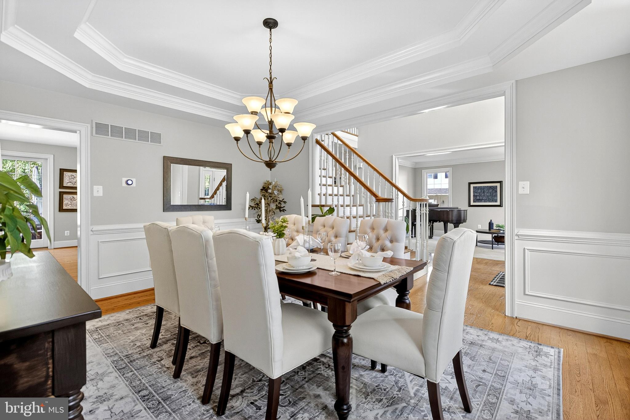 CHERRY CREEK - Residential