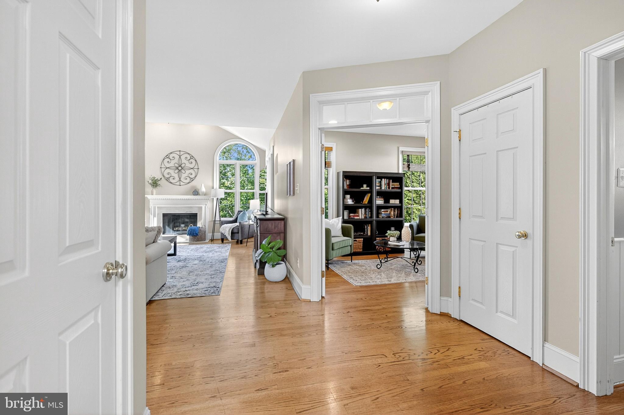 CHERRY CREEK - Residential