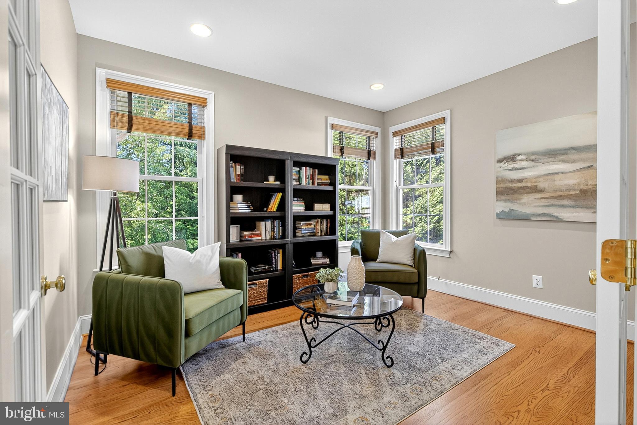 CHERRY CREEK - Residential