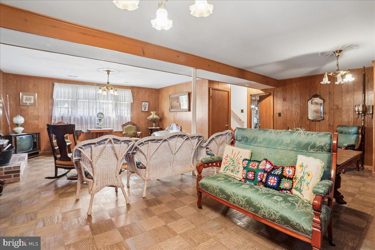 GREENRIDGE ACRES - Residential