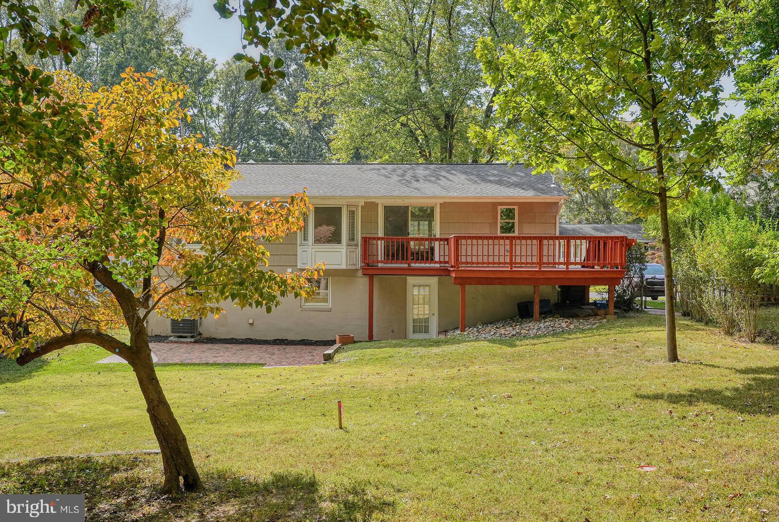 VIENNA WOODS - Residential