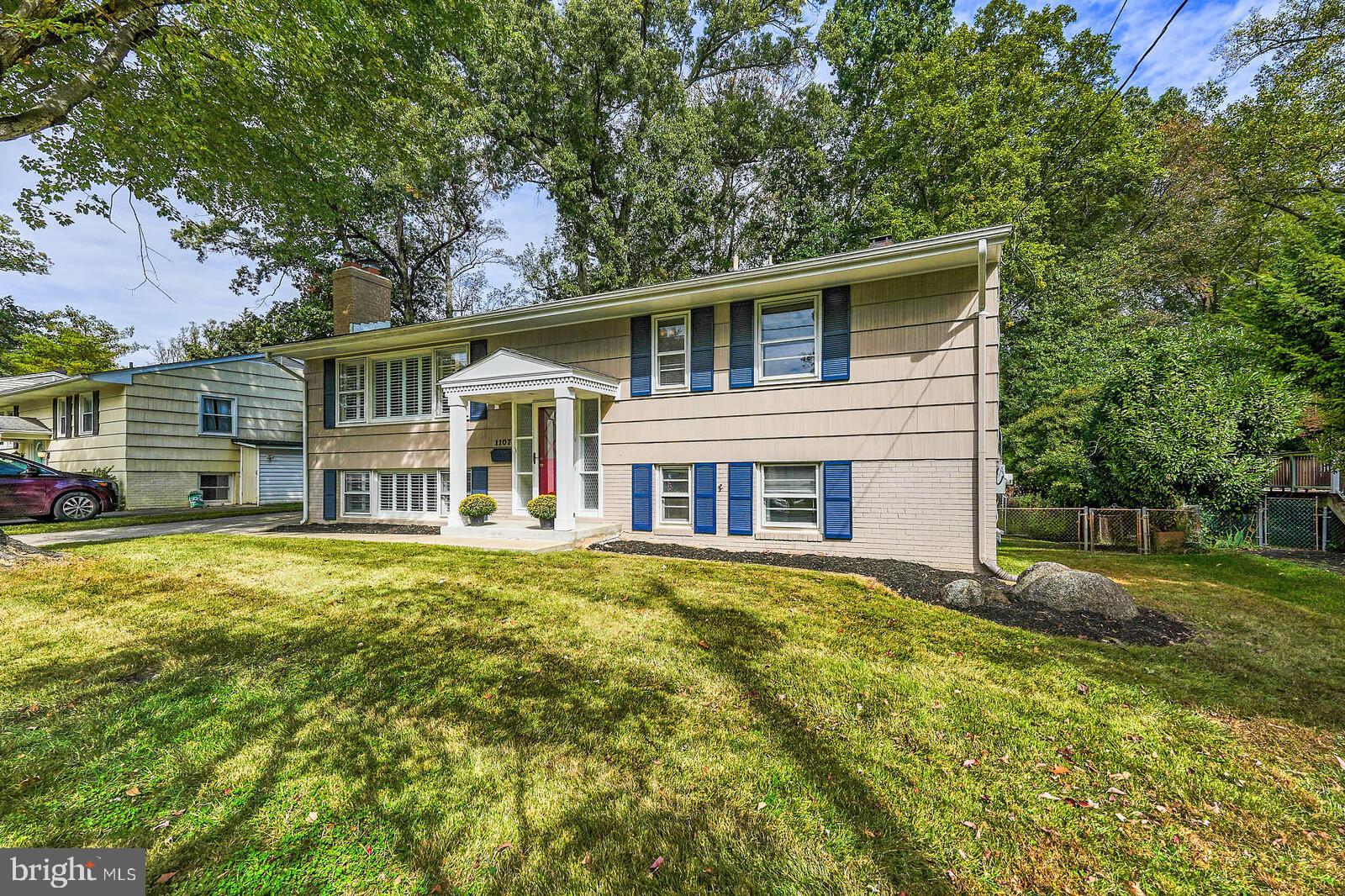 1107 DESALE STREET SW