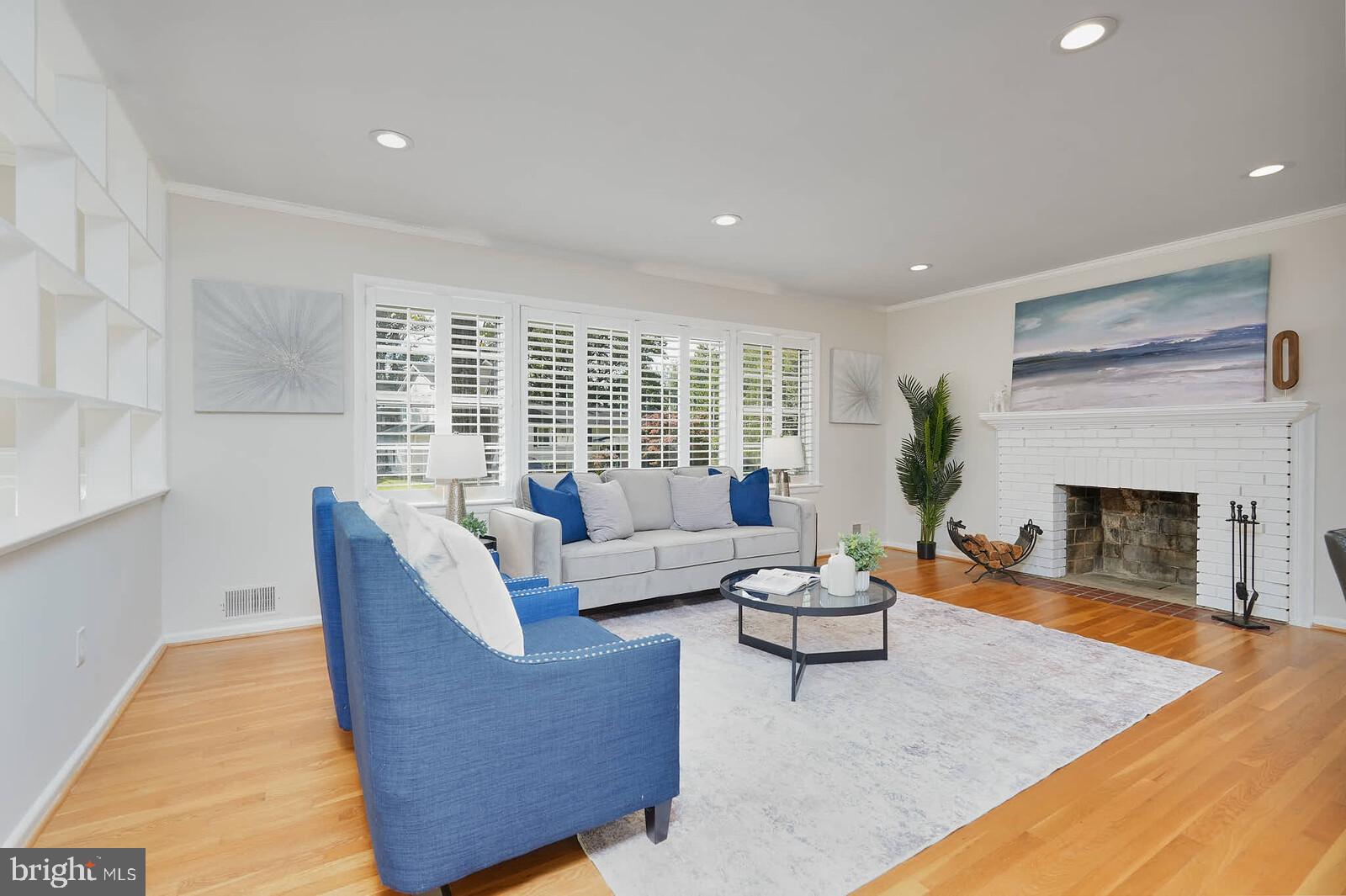 1107 DESALE STREET SW