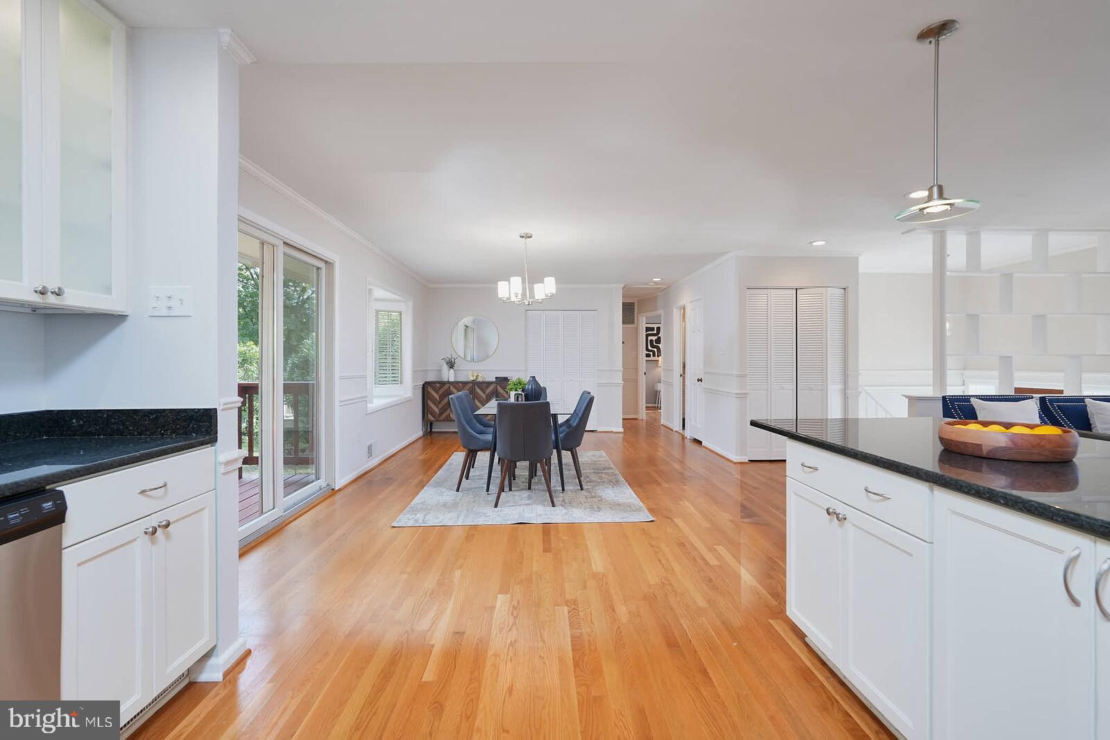 VIENNA WOODS - Residential