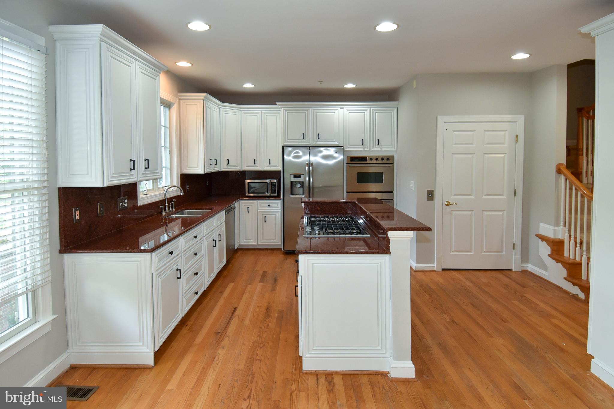 MCLEAN CREST - Residential Lease