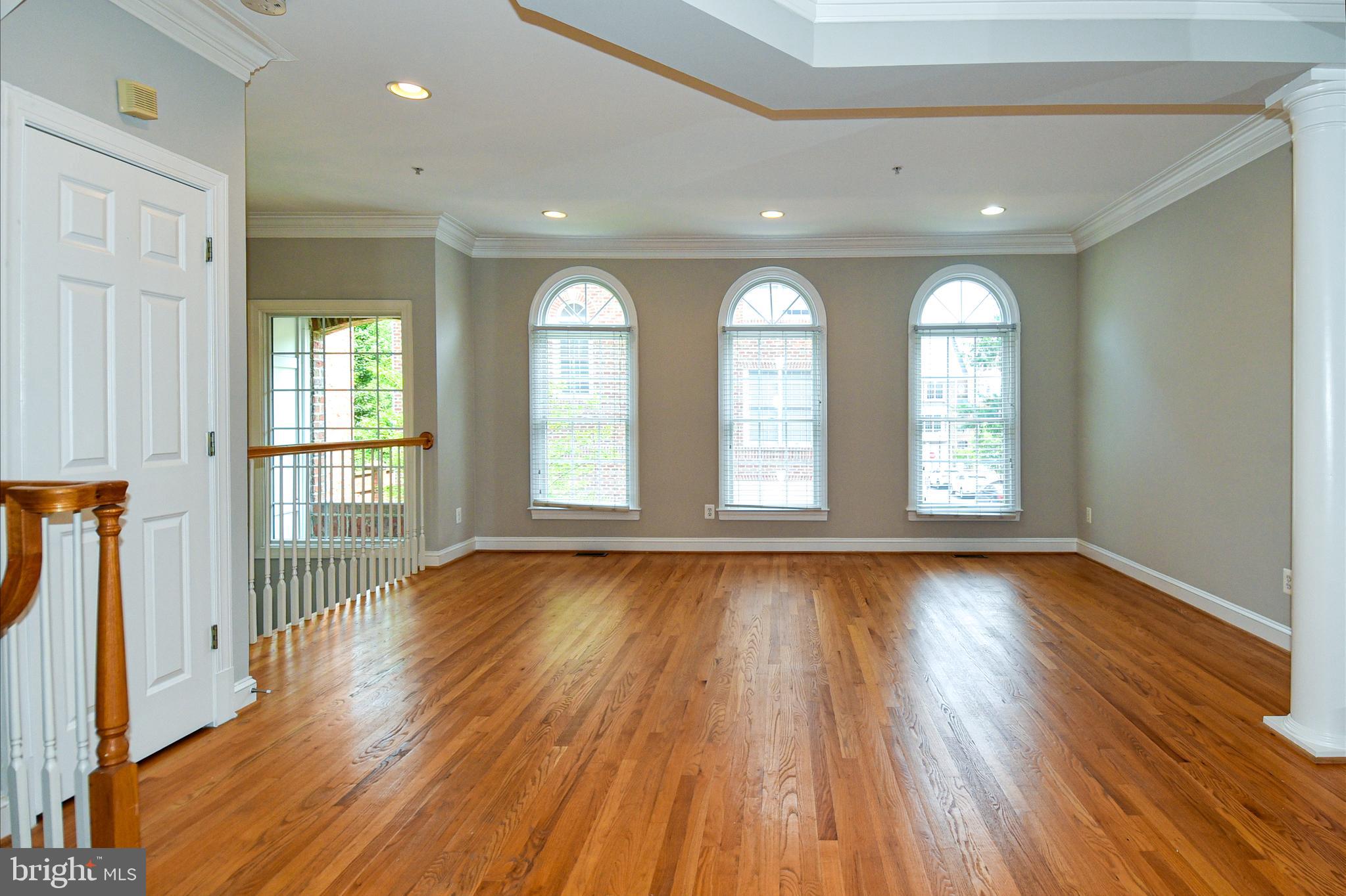 MCLEAN CREST - Residential Lease