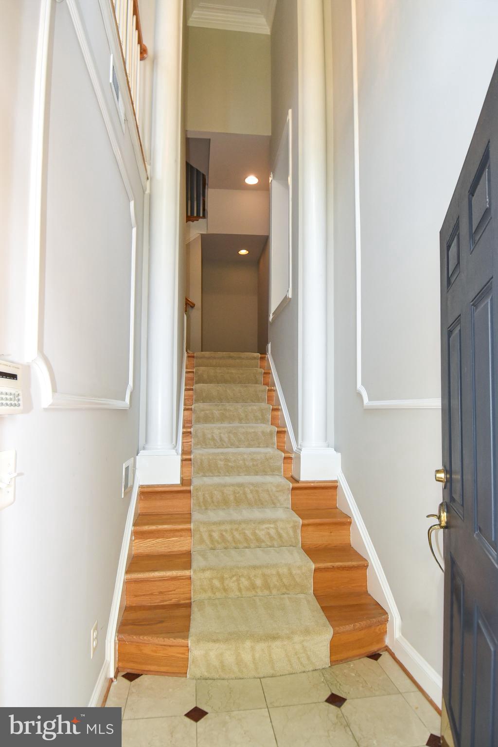 MCLEAN CREST - Residential Lease