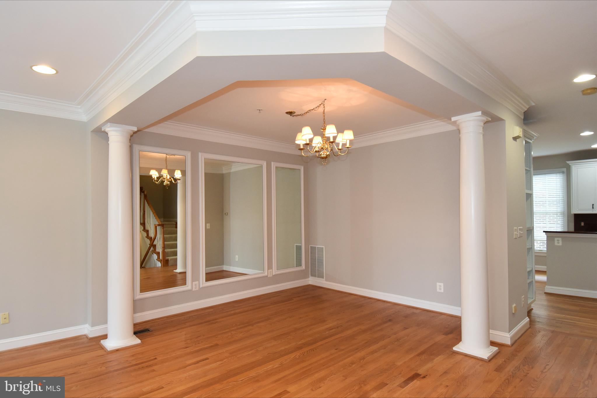 MCLEAN CREST - Residential Lease