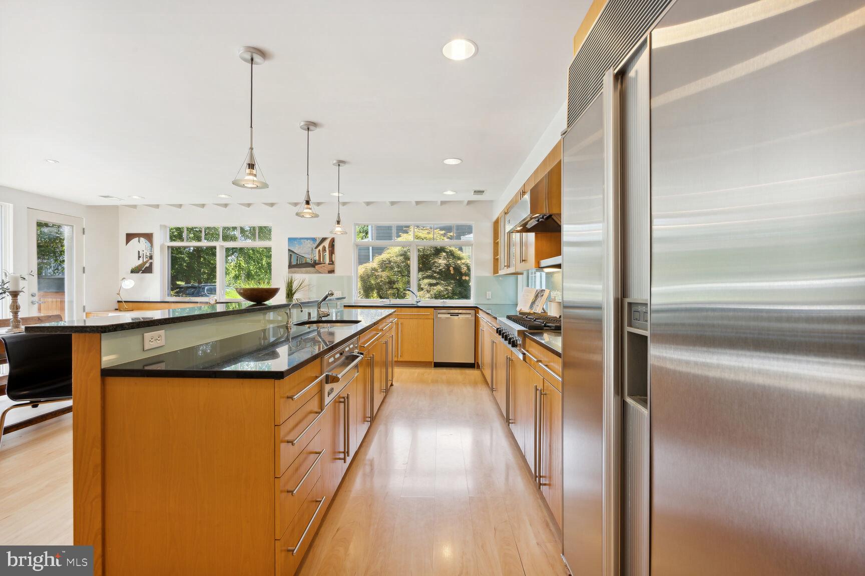 KENWOOD PARK - Residential