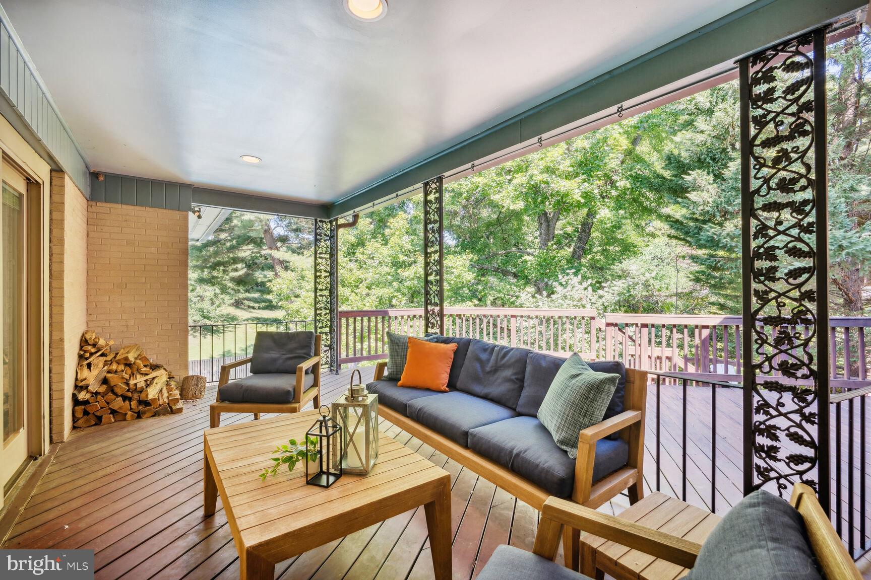 KENWOOD PARK - Residential