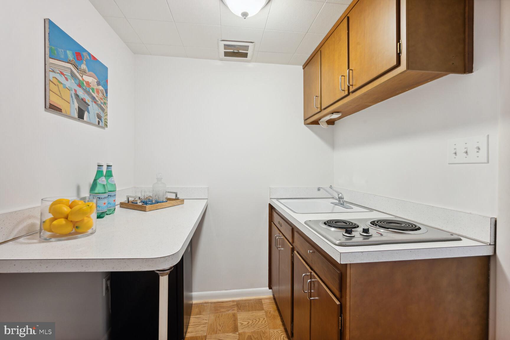 KENWOOD PARK - Residential