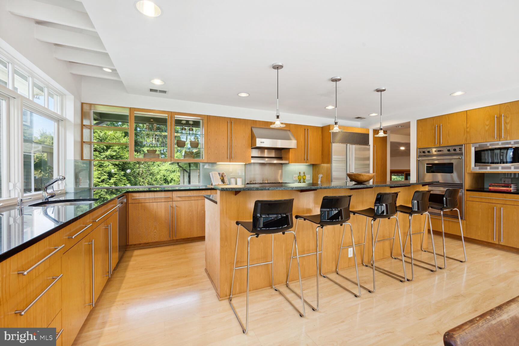 KENWOOD PARK - Residential