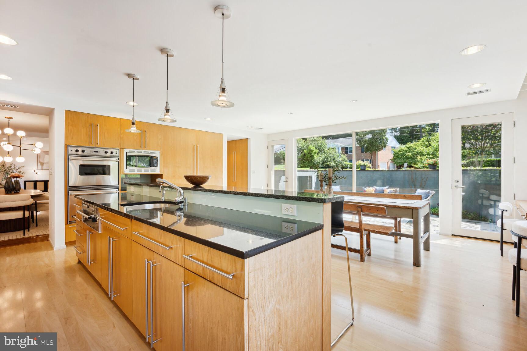 KENWOOD PARK - Residential