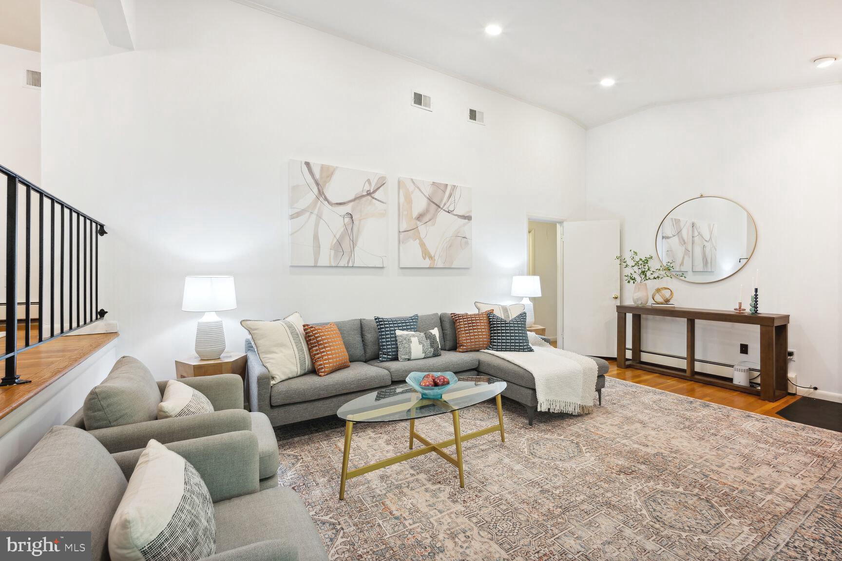 KENWOOD PARK - Residential