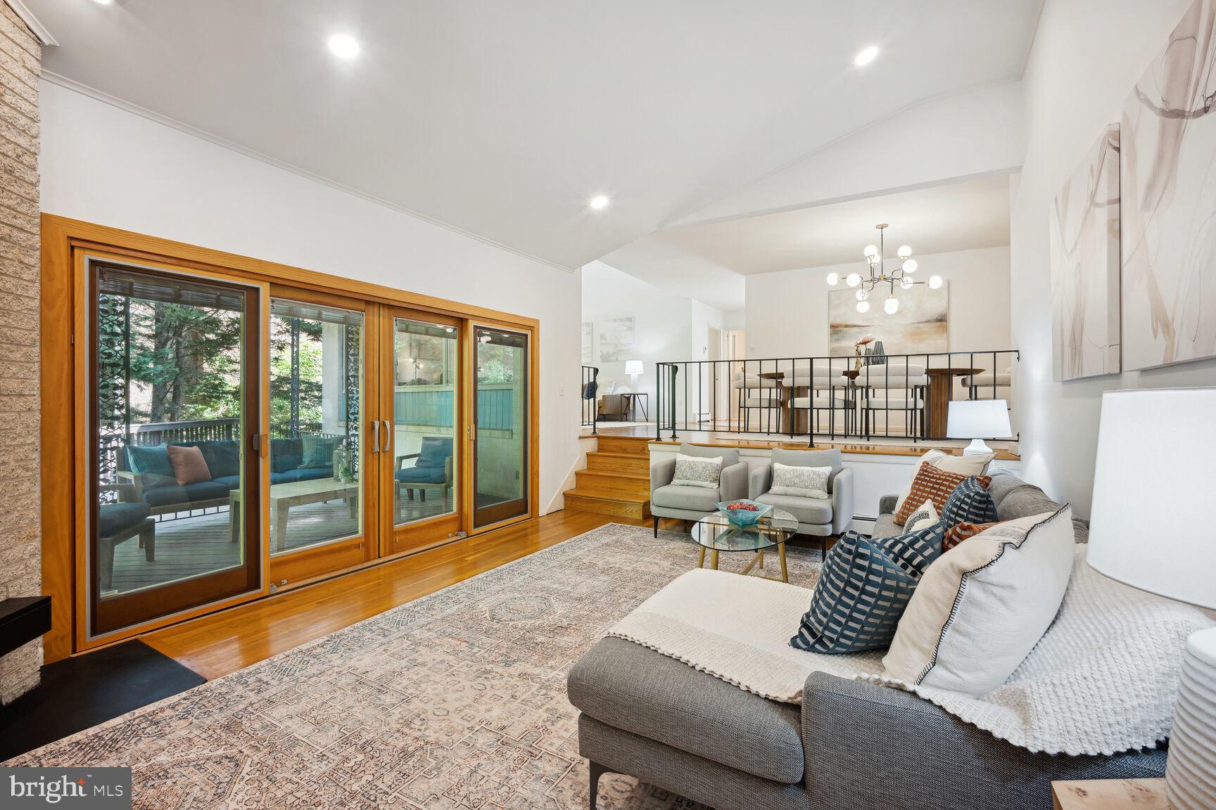 KENWOOD PARK - Residential