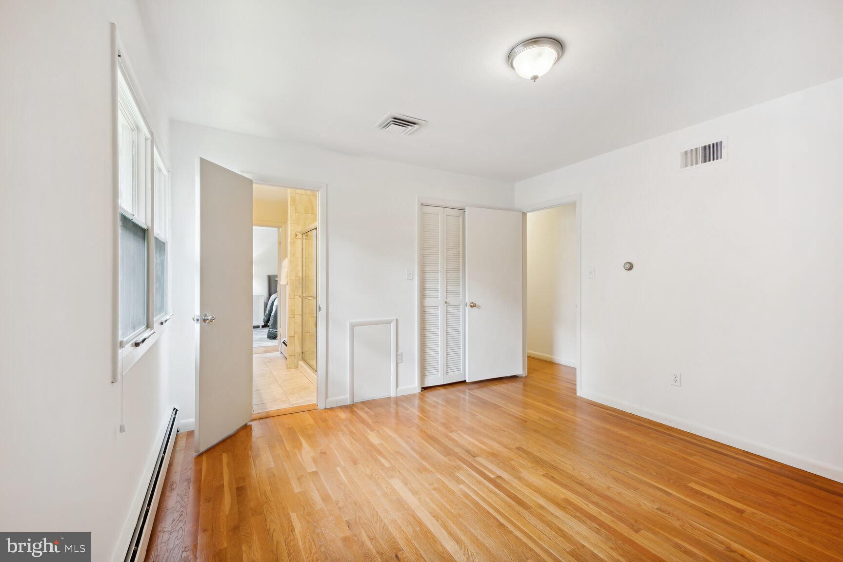 KENWOOD PARK - Residential