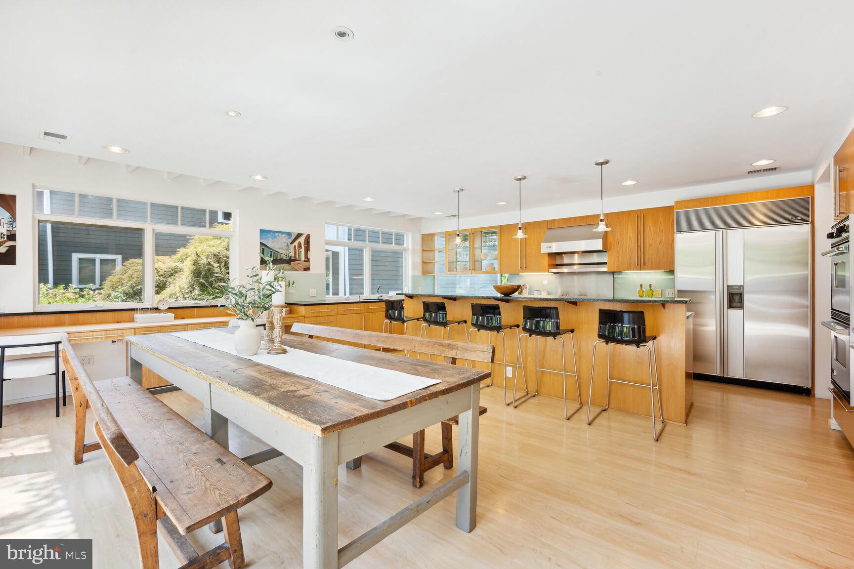 KENWOOD PARK - Residential