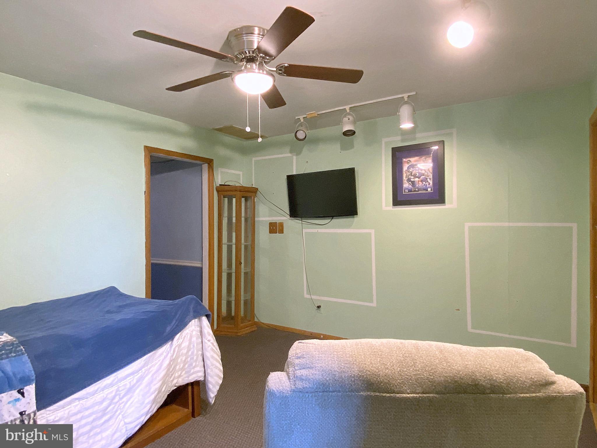 CHESAPEAKE TERRACE - Residential