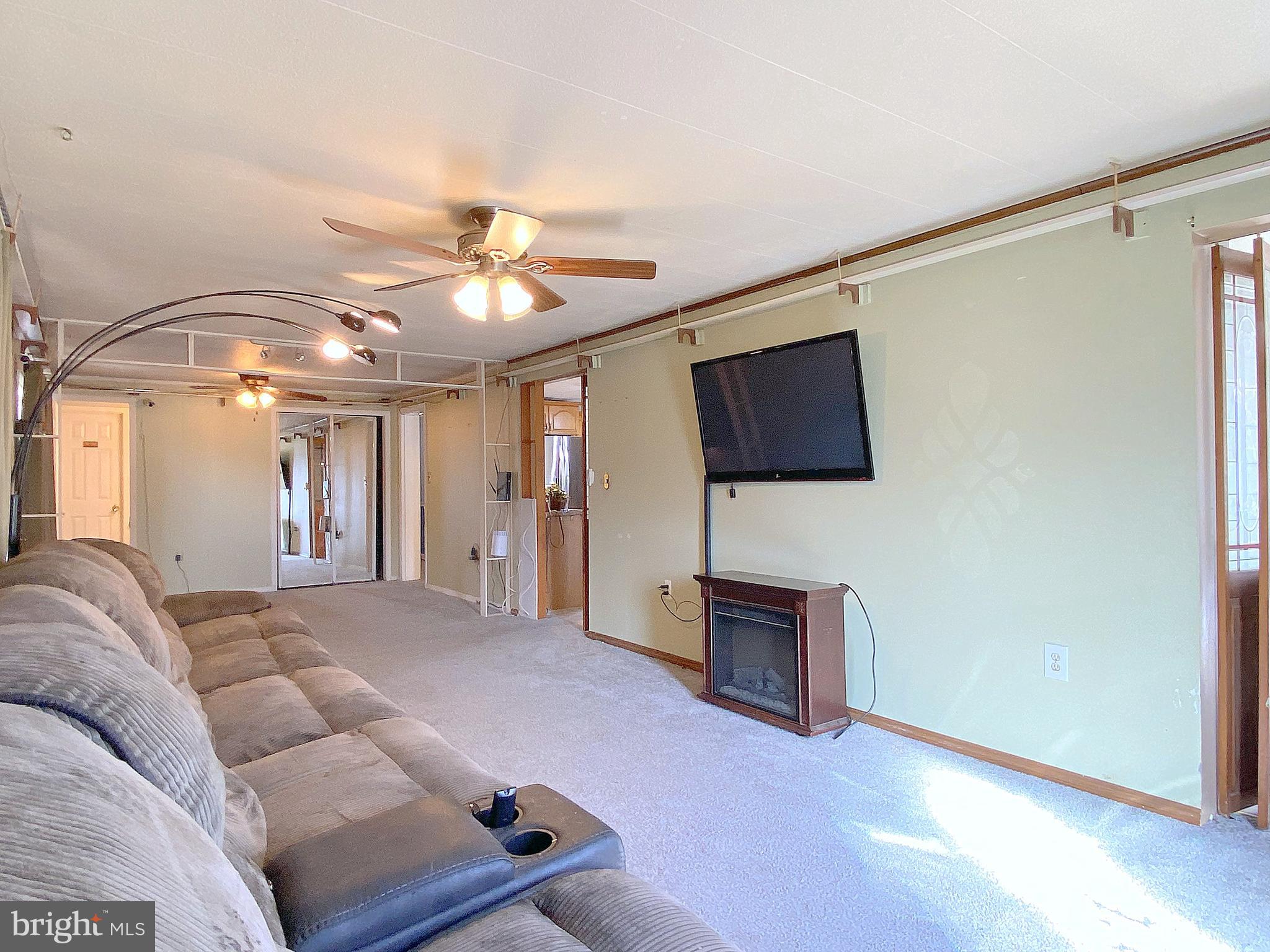 CHESAPEAKE TERRACE - Residential