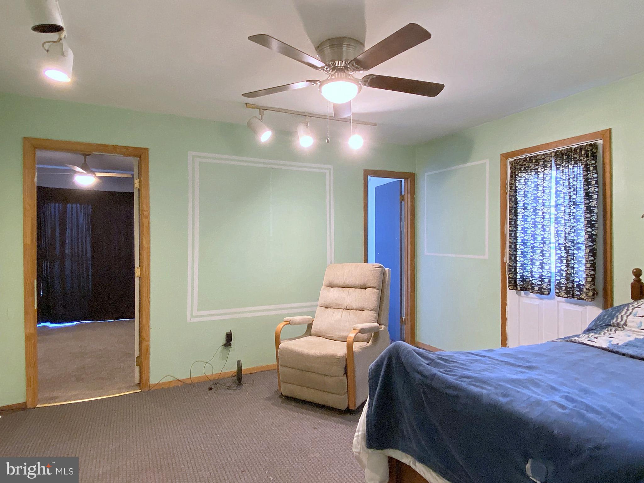 CHESAPEAKE TERRACE - Residential