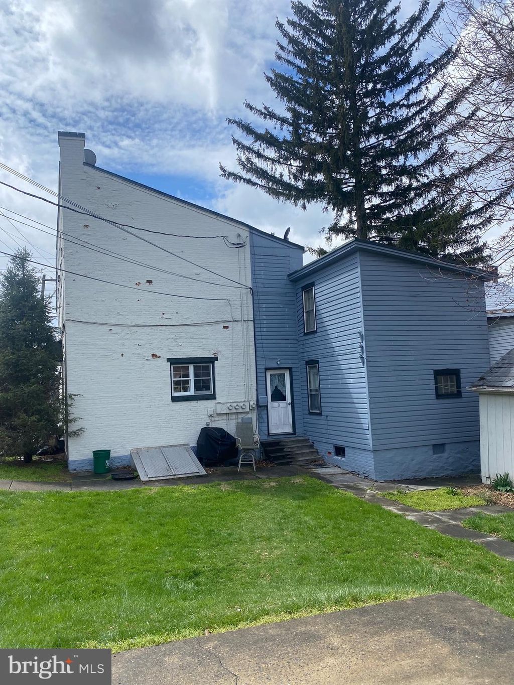 Photo of 1401 W Main Street, Ephrata, PA 17522 (MLS # PALA2049242)