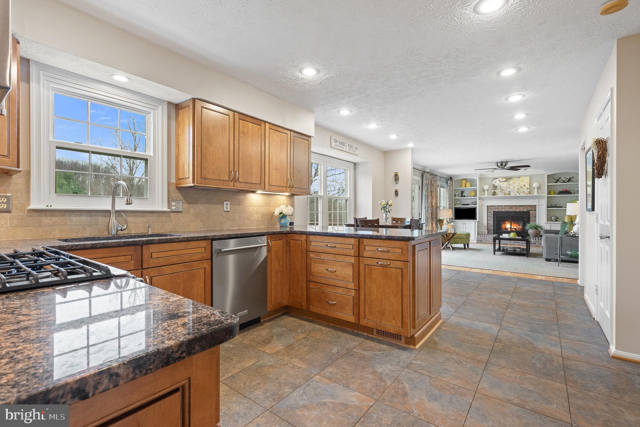 SUMMERFIELD - Residential