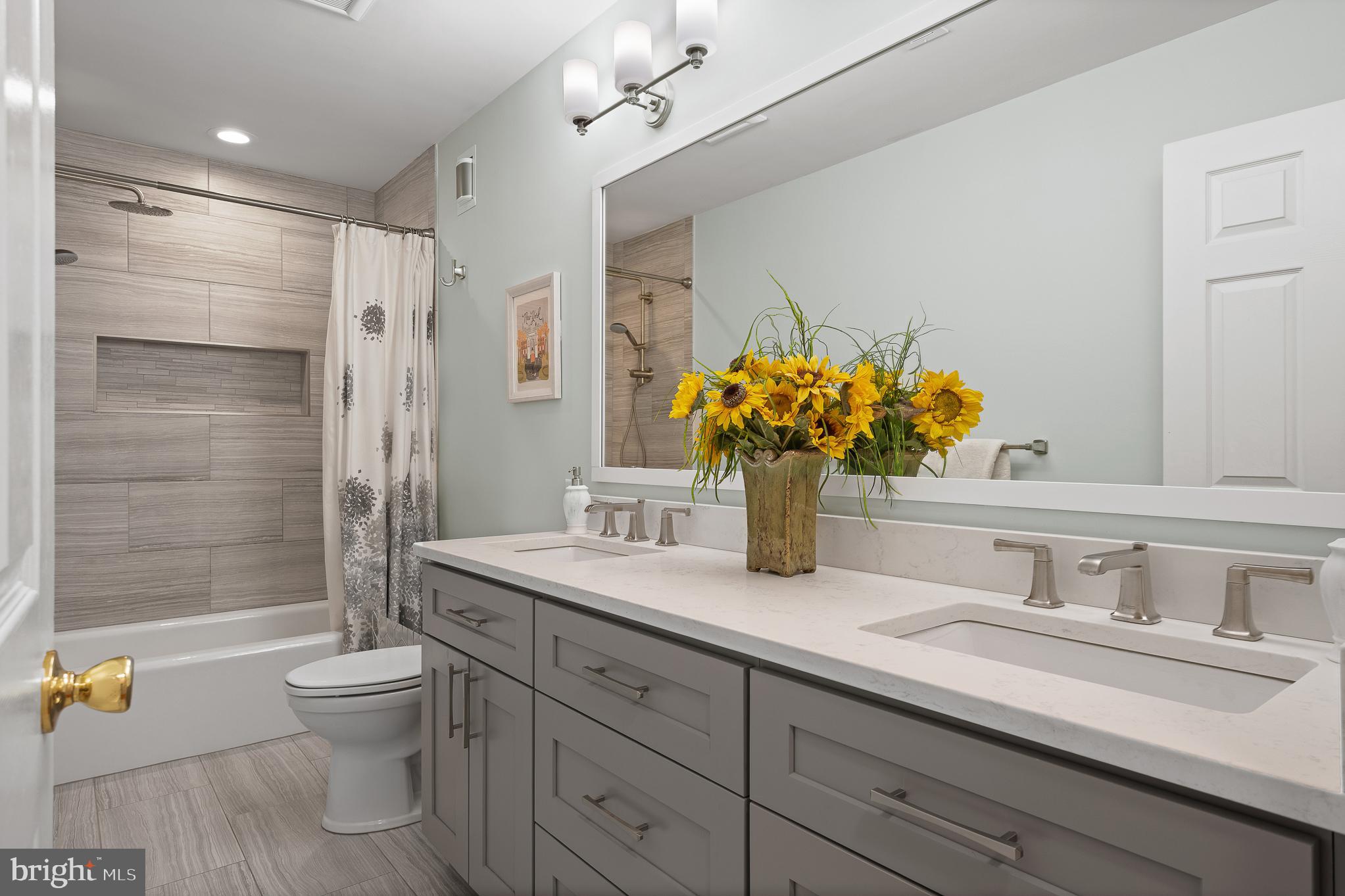SUMMERFIELD - Residential