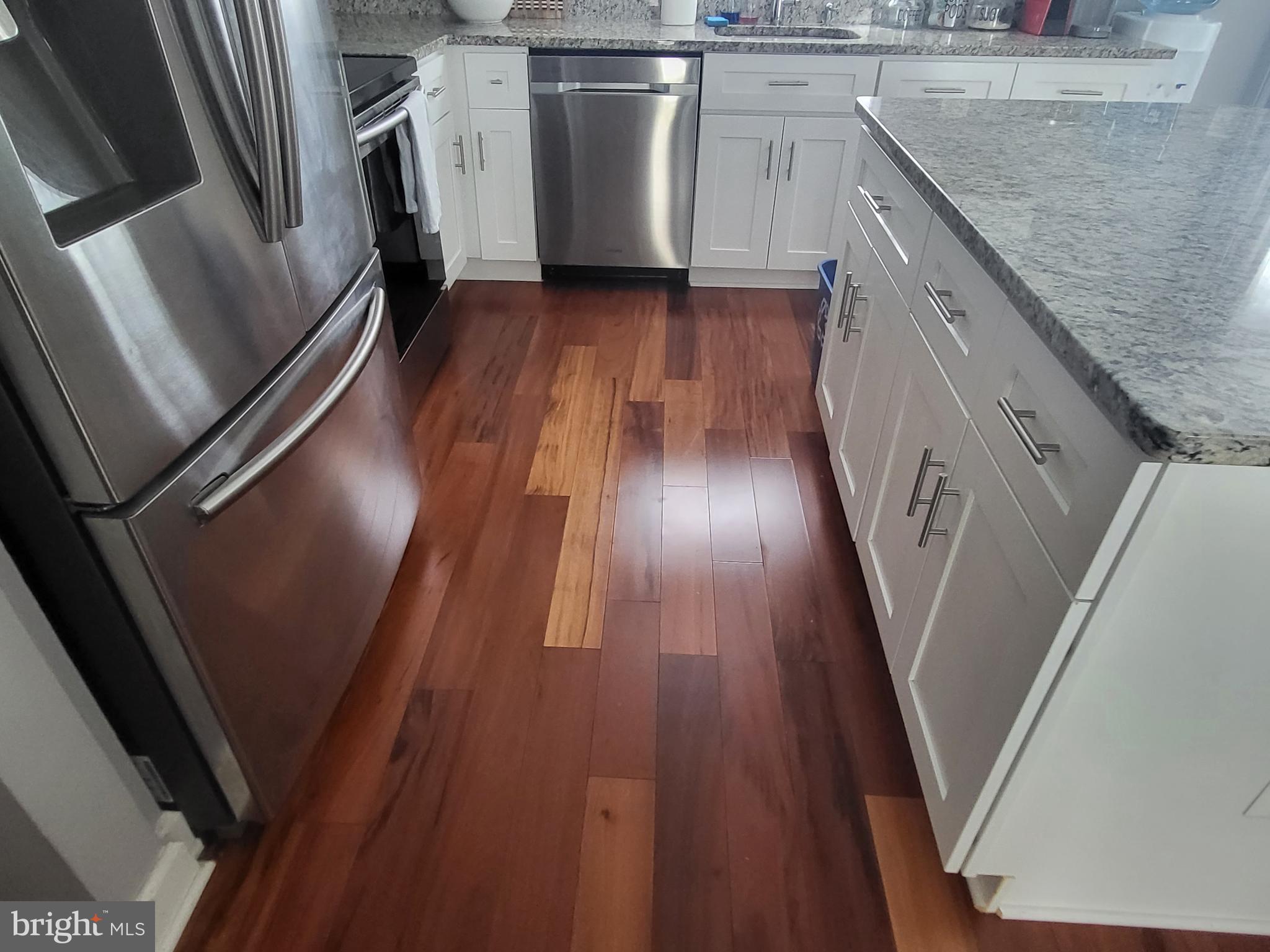 MAPLEWOOD - Residential