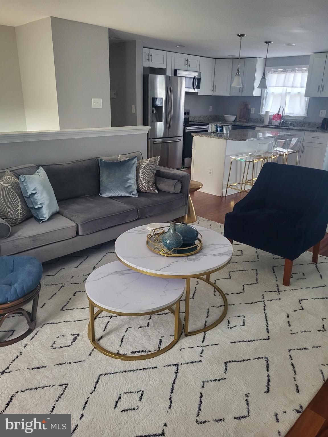 MAPLEWOOD - Residential