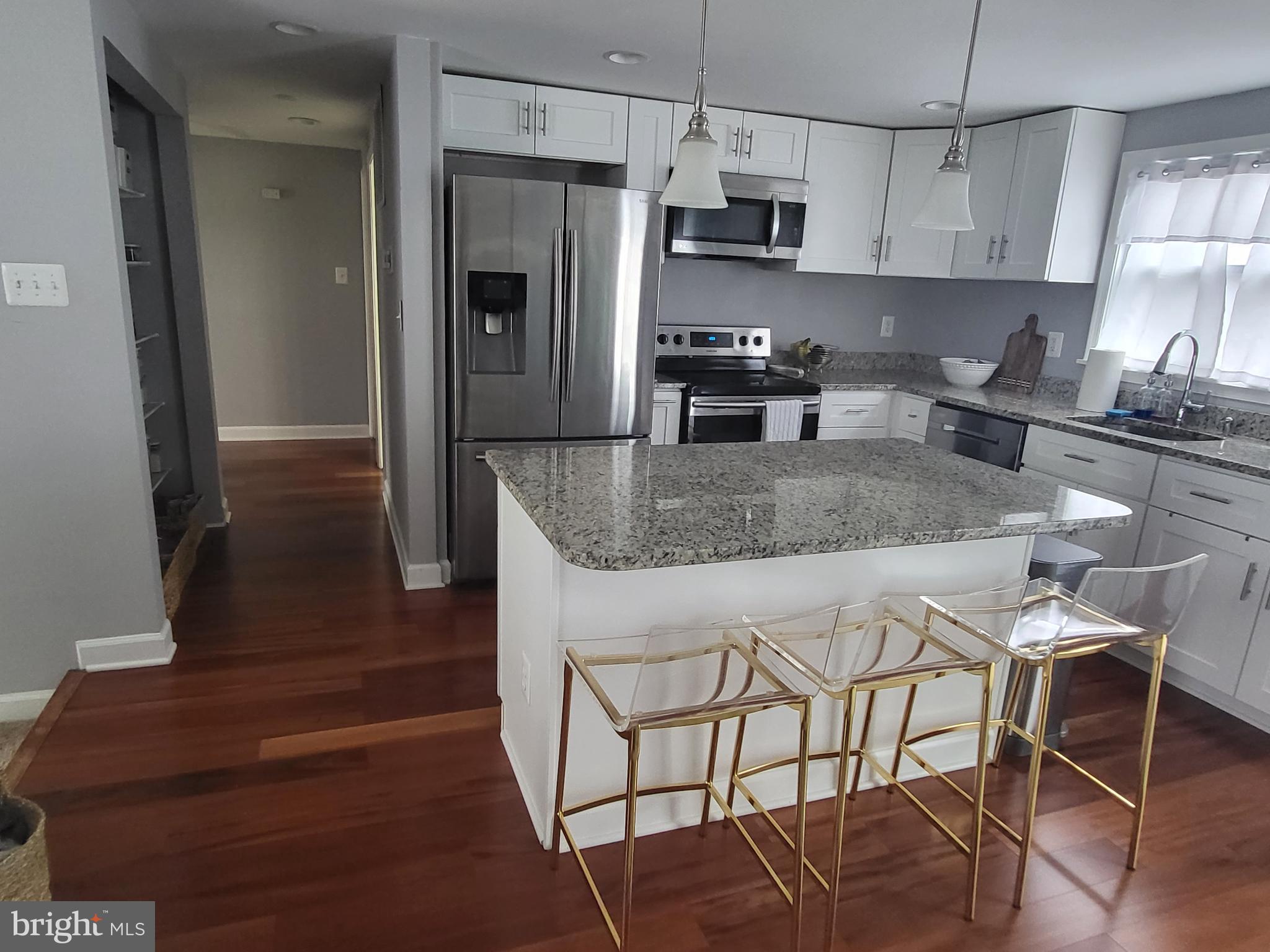 MAPLEWOOD - Residential