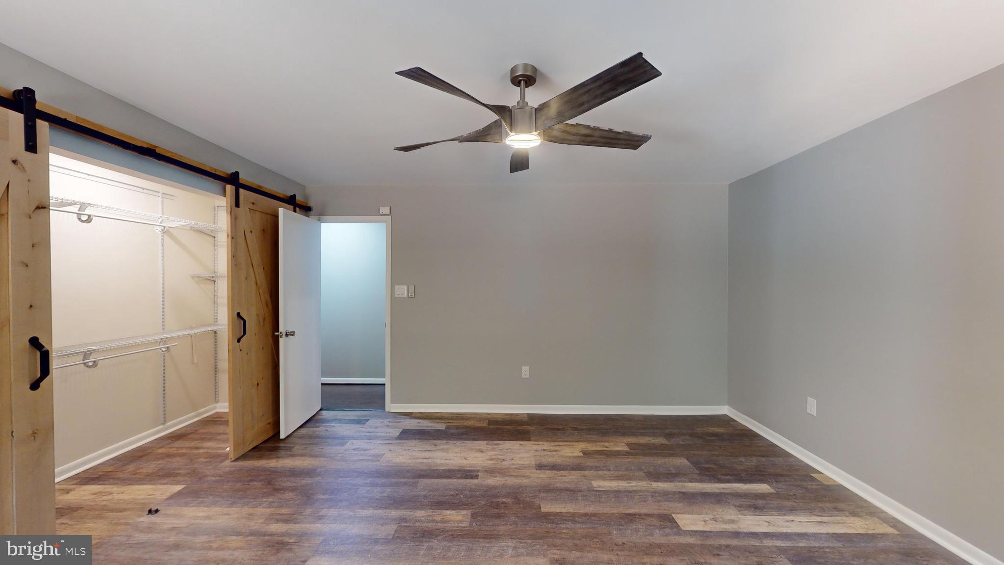 POPLAR WOODS - Residential