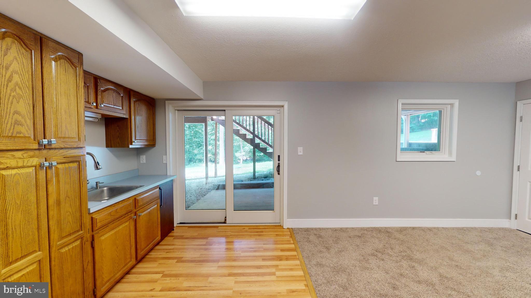 POPLAR WOODS - Residential