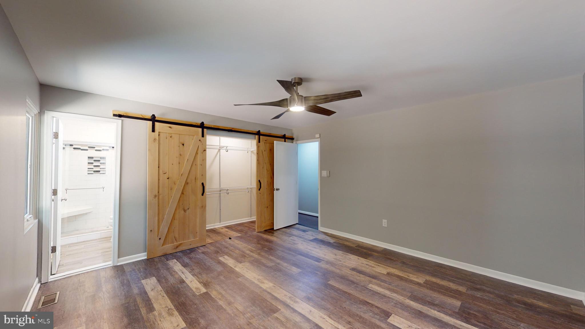 POPLAR WOODS - Residential