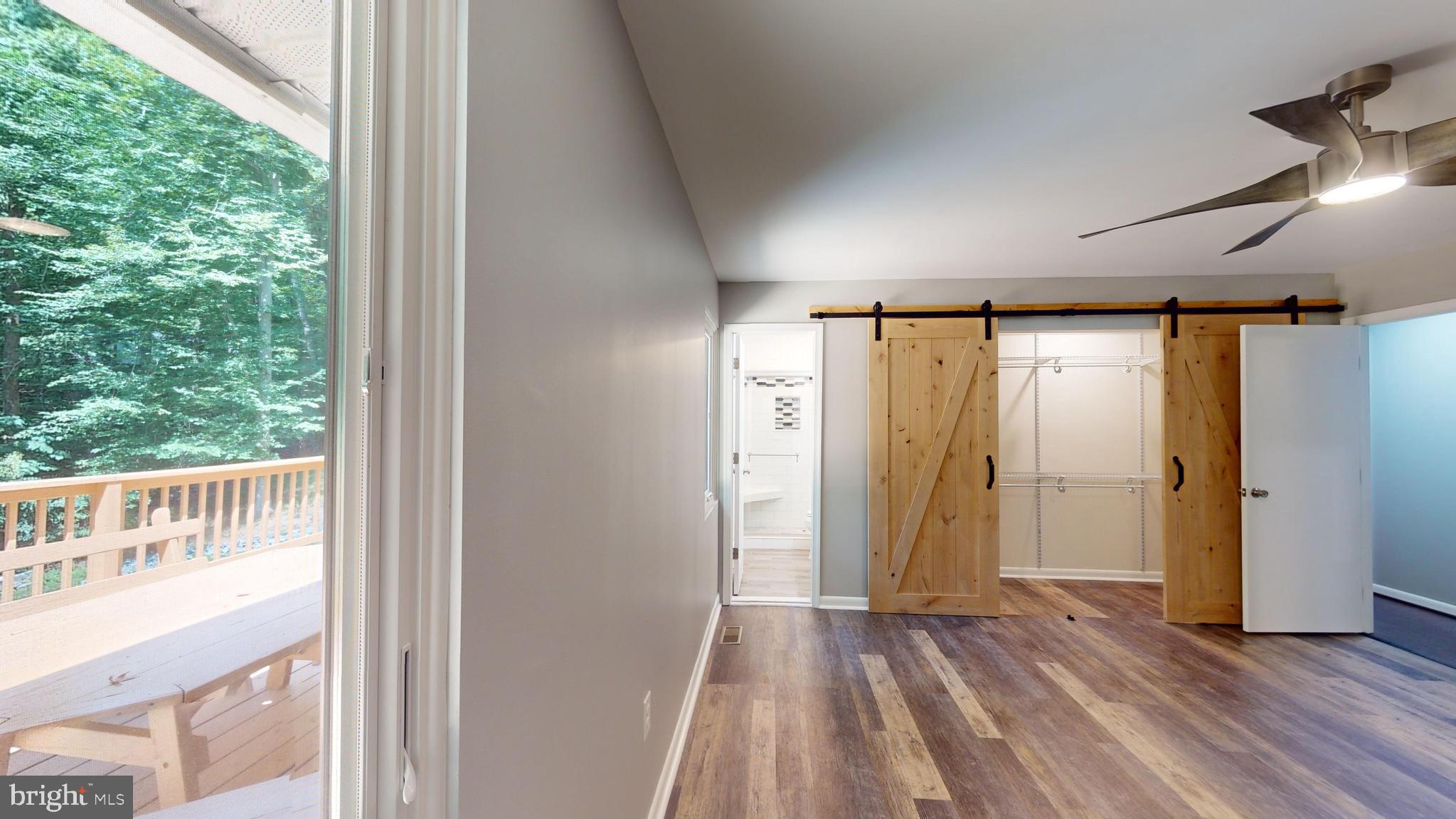 POPLAR WOODS - Residential