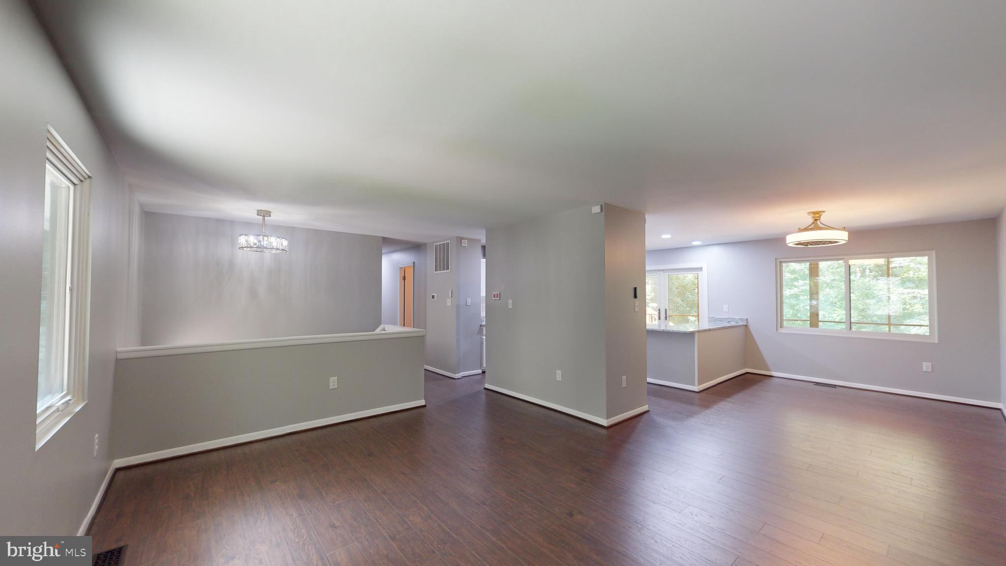 POPLAR WOODS - Residential