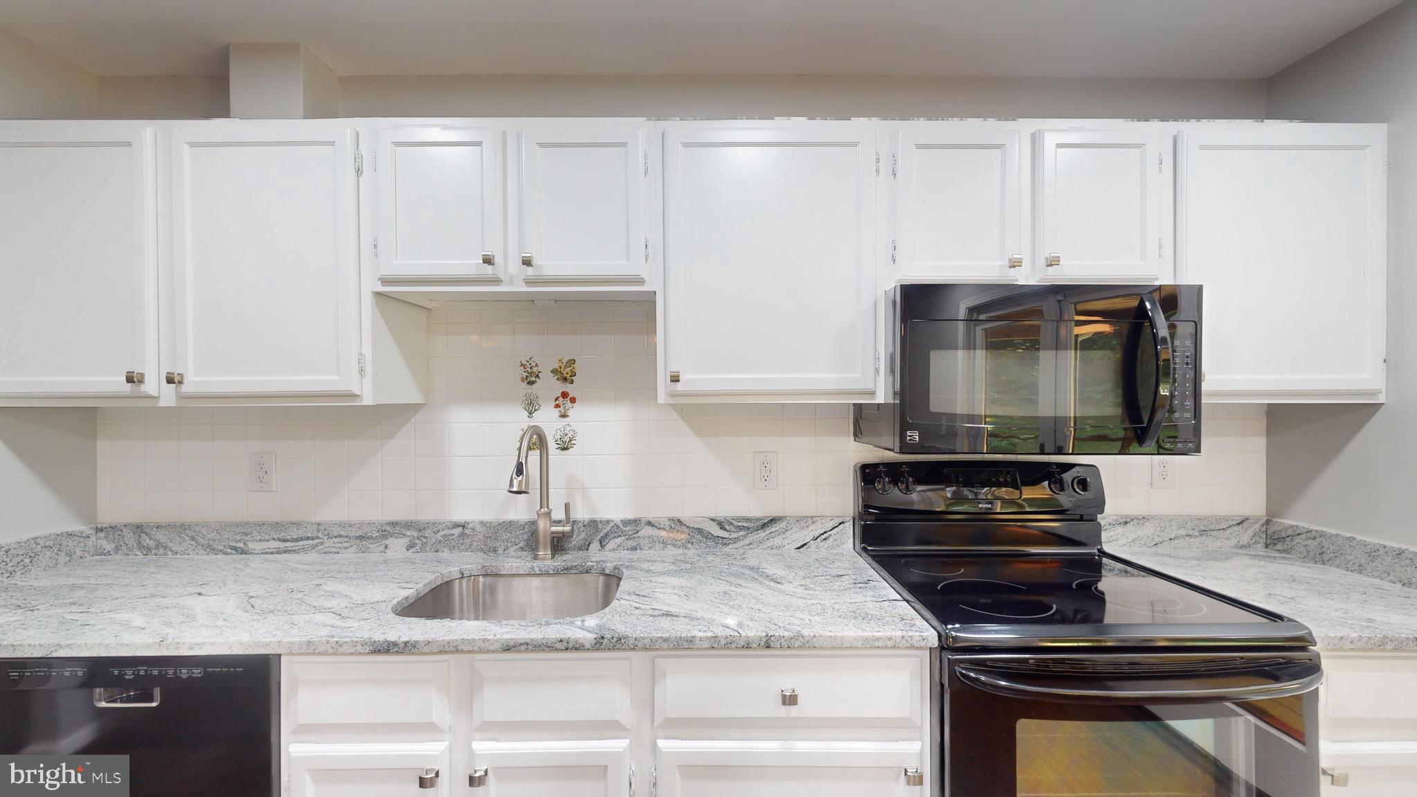 POPLAR WOODS - Residential