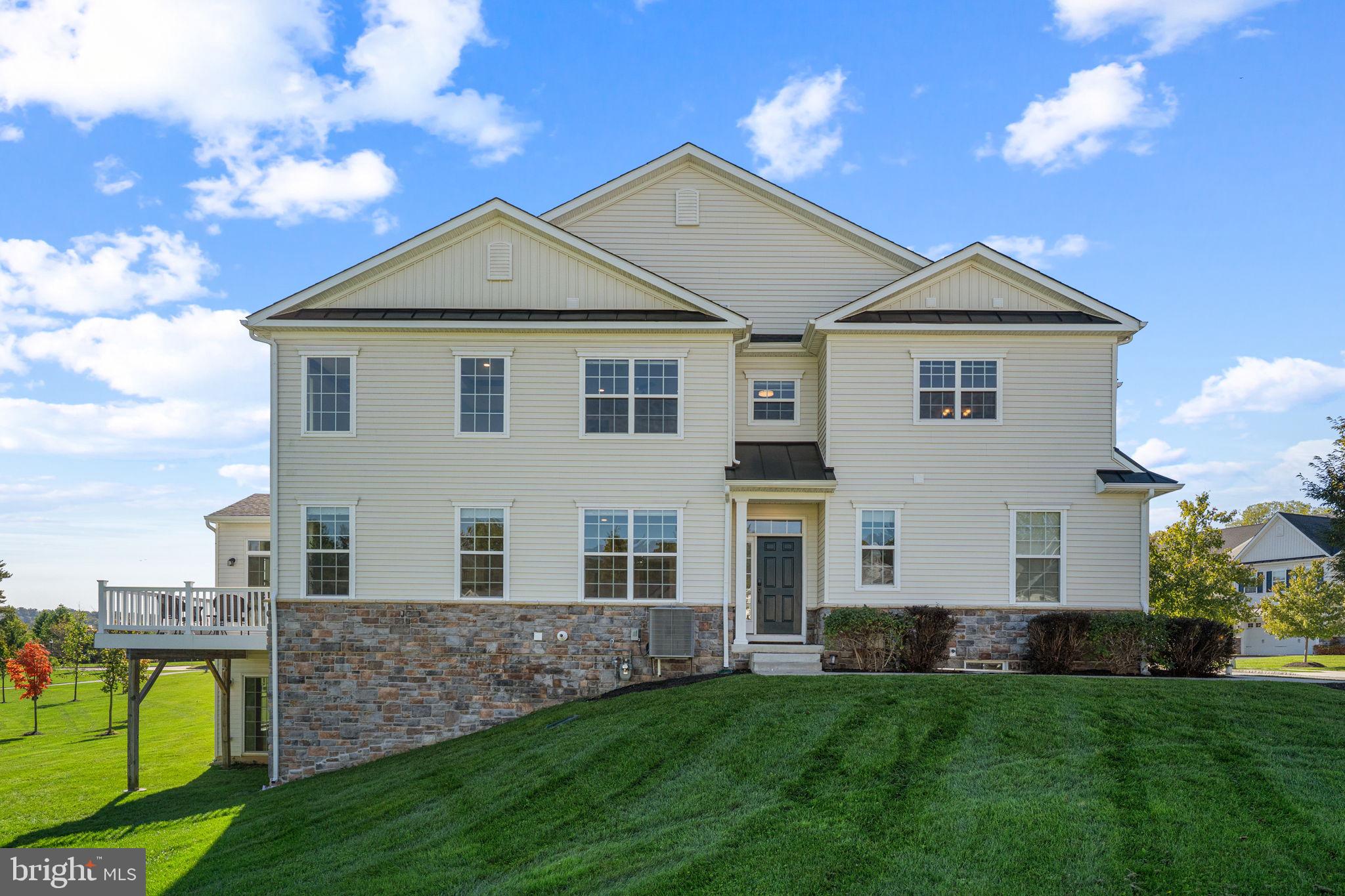 460 LEE PLACE