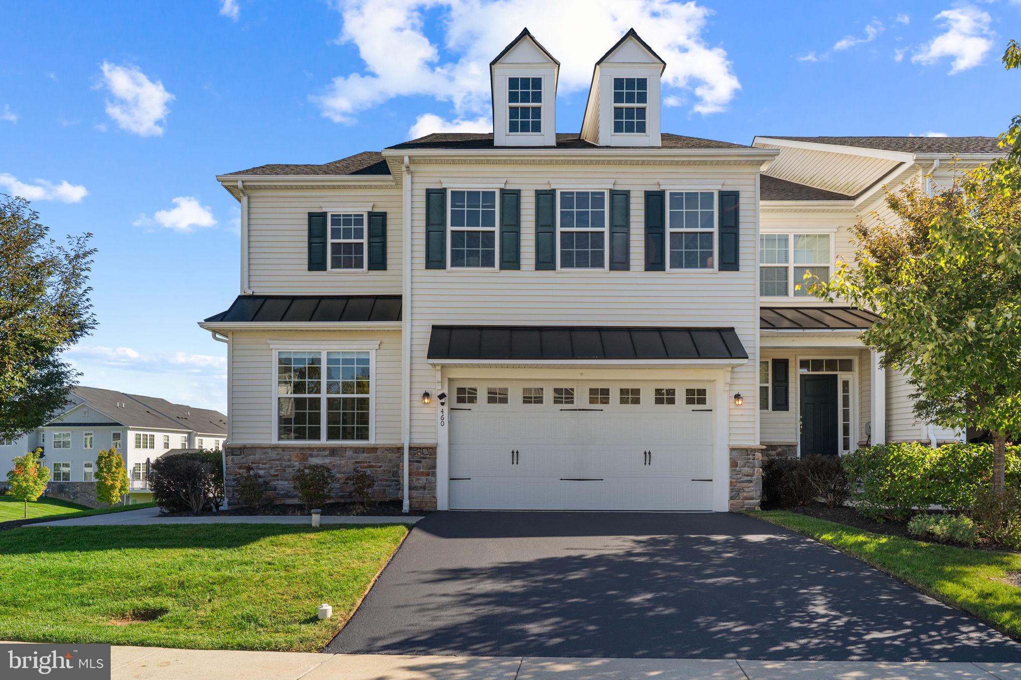460 LEE PLACE