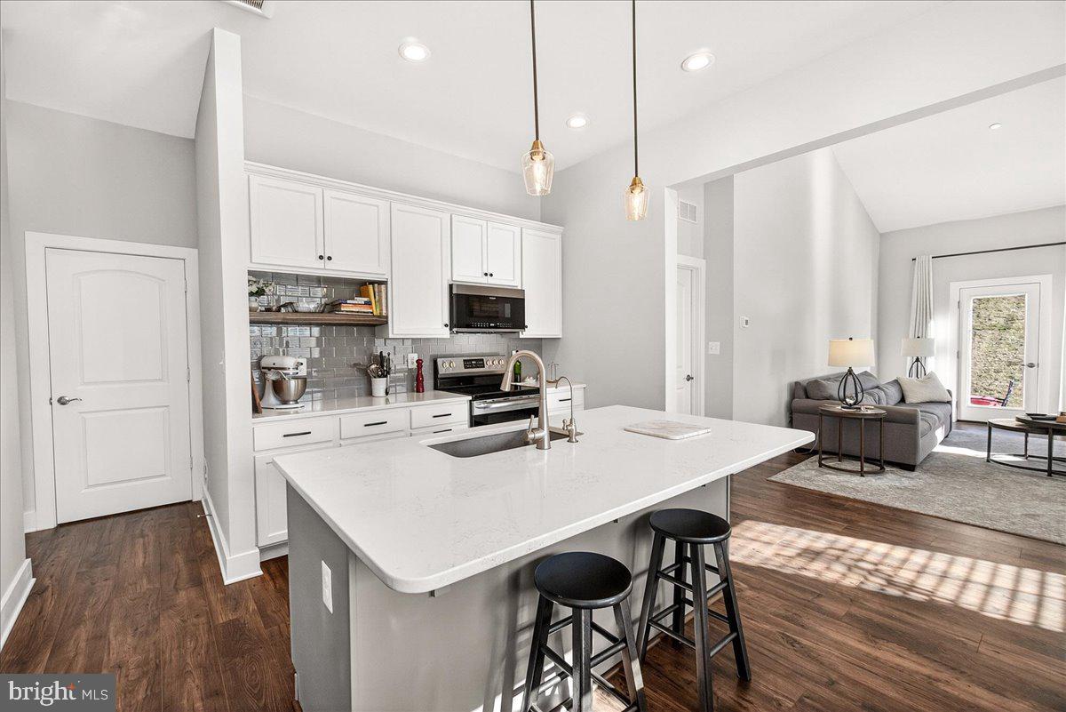 SNADER'S SUMMIT - Residential