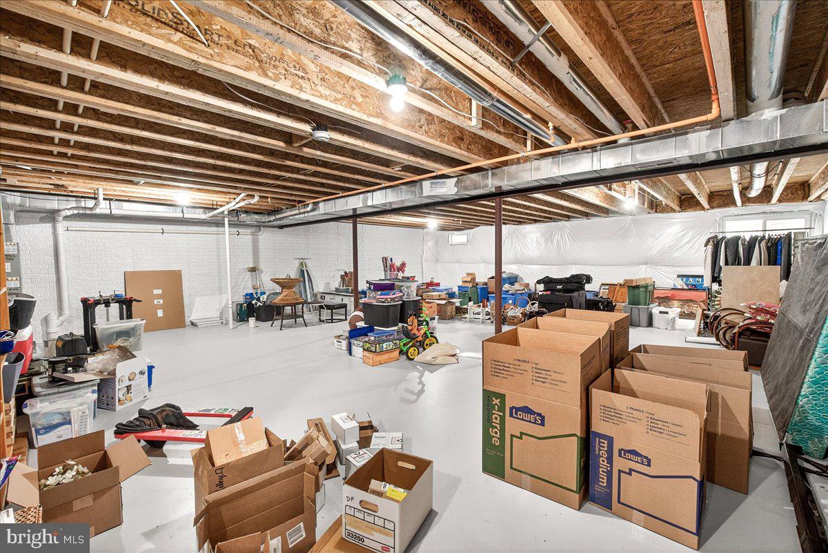 SNADER'S SUMMIT - Residential